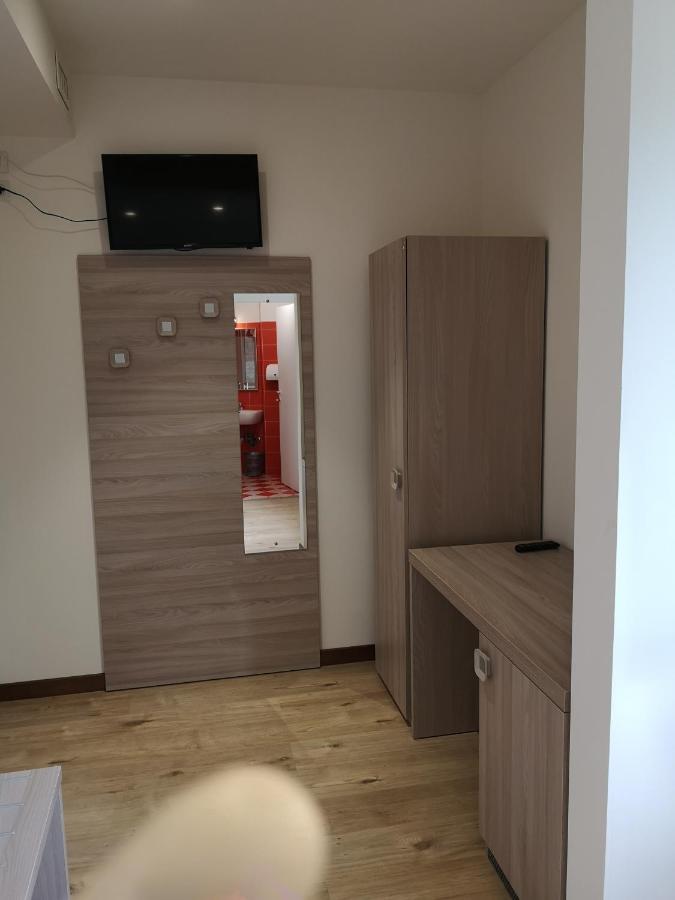 Hotel Clodi 아스콜리피체노 외부 사진
